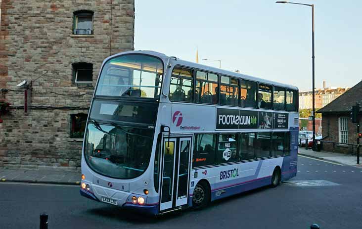 First Bristol Volvo B7TL Wright 32346